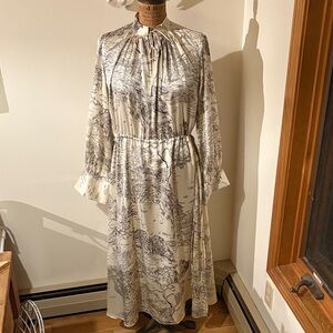 H&M Cream and Black Long Sleeve Dress with adjustable waist.